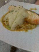 salmon con guiso de mote